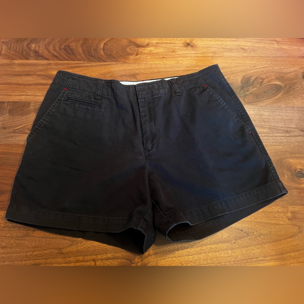 Tommy Hilfiger Shorts Solid Black Chinos Bottoms Mid Length Casual Womens Size 8